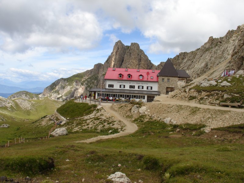 rifugioalpeditires.jpg