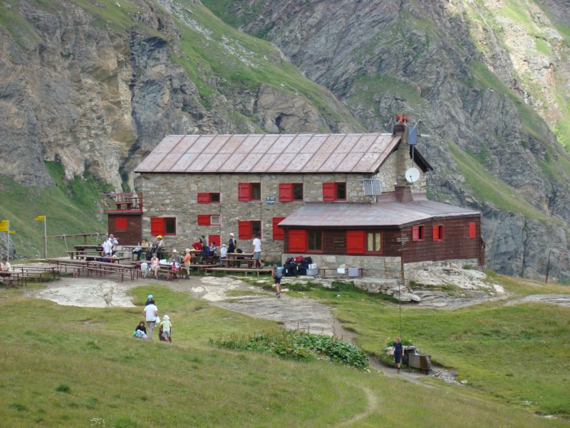 rifugiobenevolo.jpg