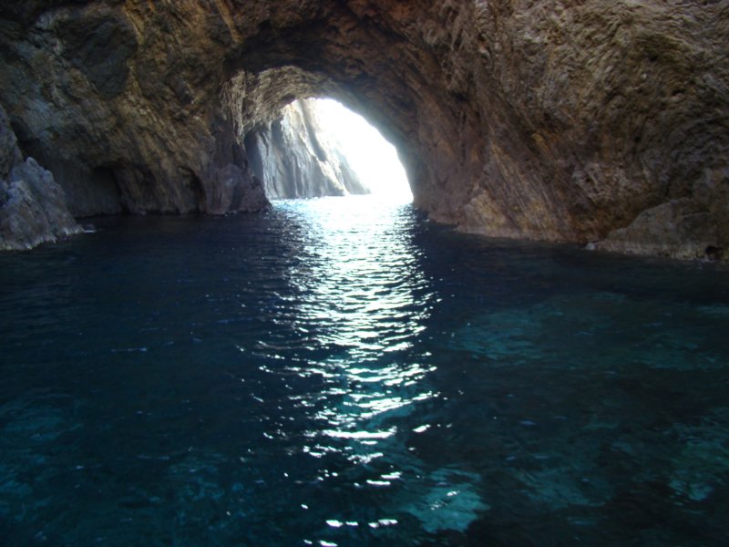 grotta1.jpg